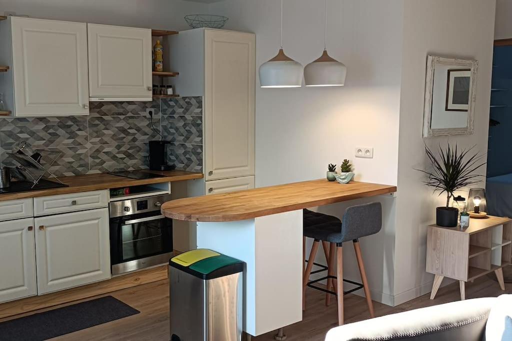 Le Kennedy 3 - Appartement Proche Hopital Châteauroux Zewnętrze zdjęcie
